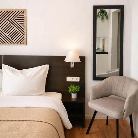 Sindelfingen Apartments *