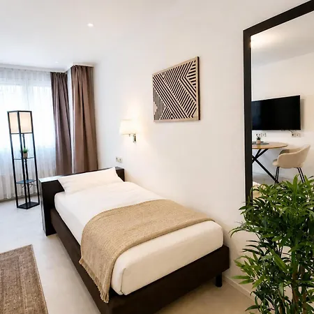 Sindelfingen Apartments *
