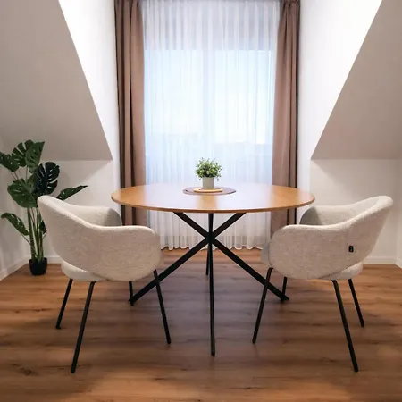 Sindelfingen Apartments *
